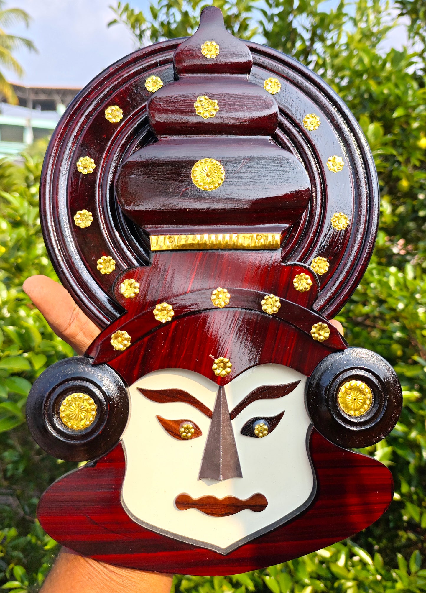 12-Inch Handcrafted Kathakali Head in Rosewood – Authentic Kerala Wall Art