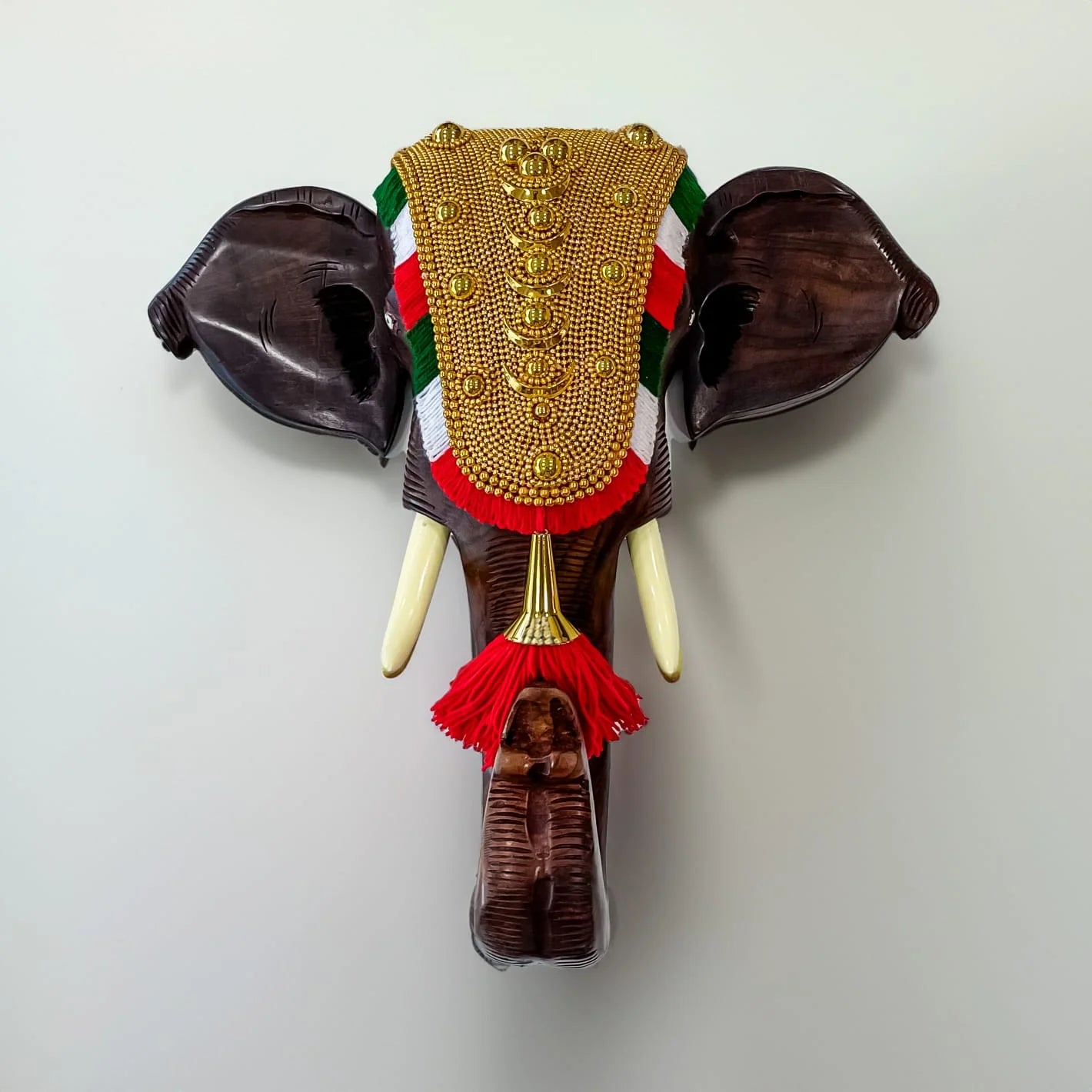Traditional Kerala Elephant Head Wall Décor in Rosewood – 18 Inches