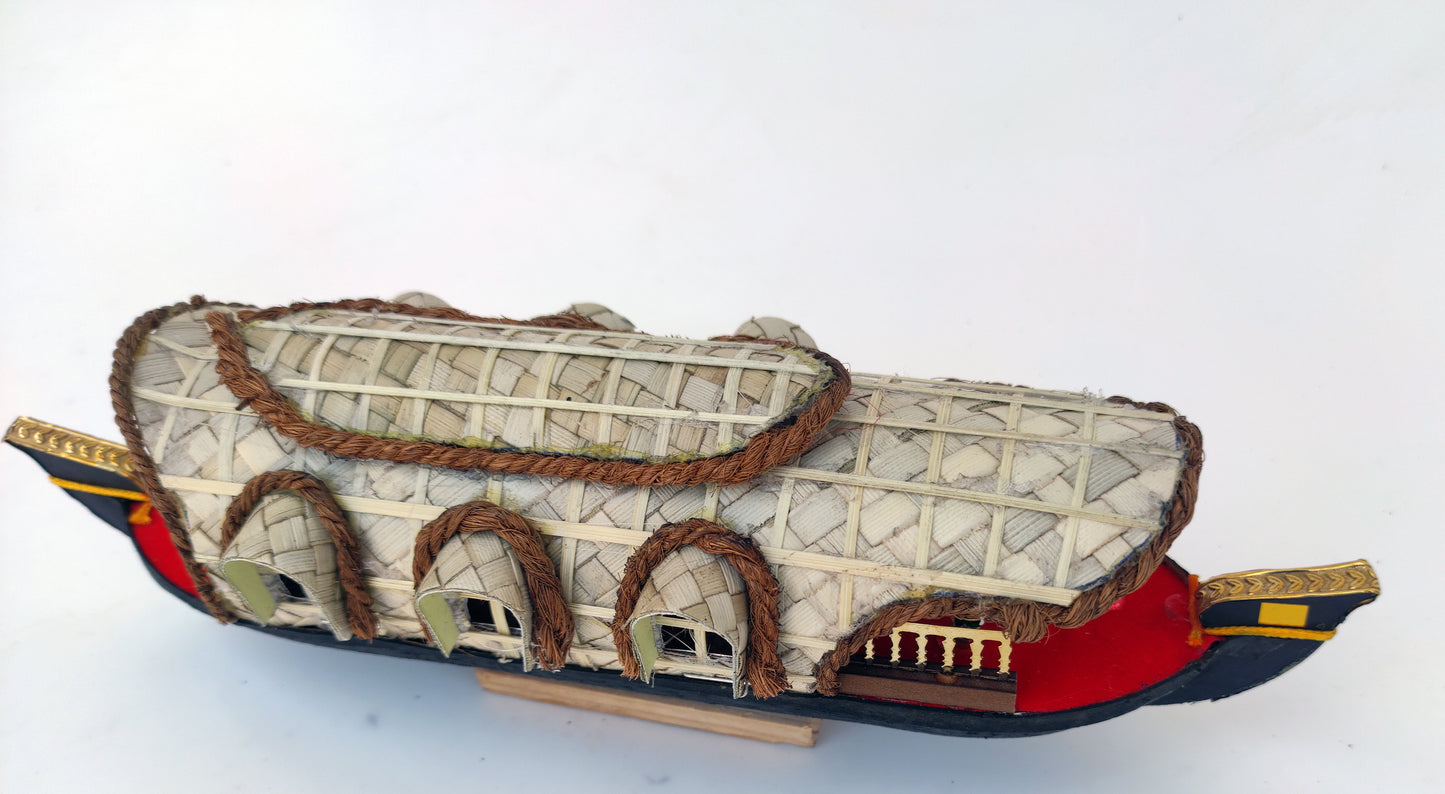 Handcrafted Kerala Houseboat Miniature – 3 Windows | Made from Wood & Screw-Pine Weave
