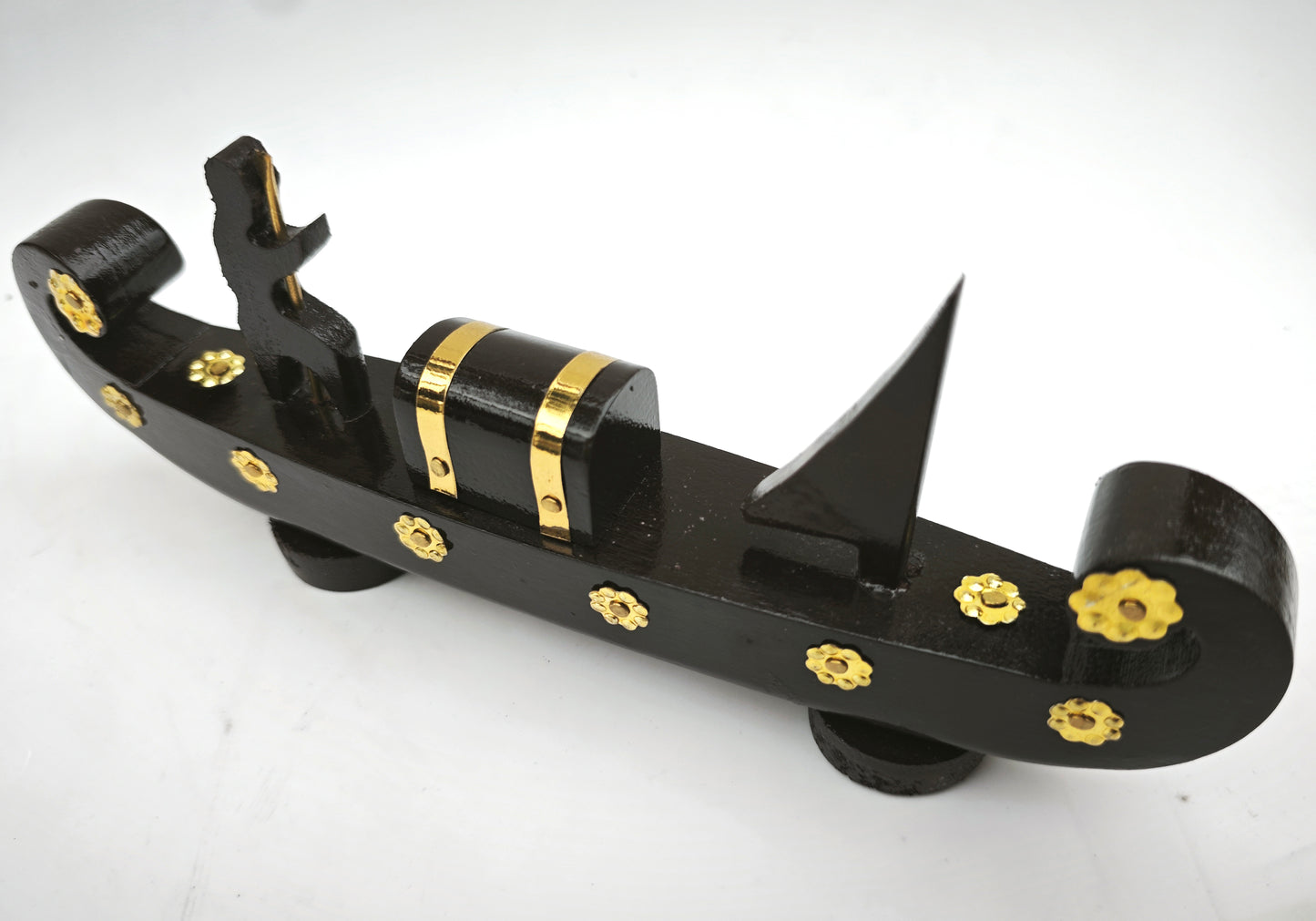 Handcrafted Kerala Wooden Cargo Boat Miniature – Odi Vallom with 1 Cargo Box & Rower | Made from Mahogany Wood