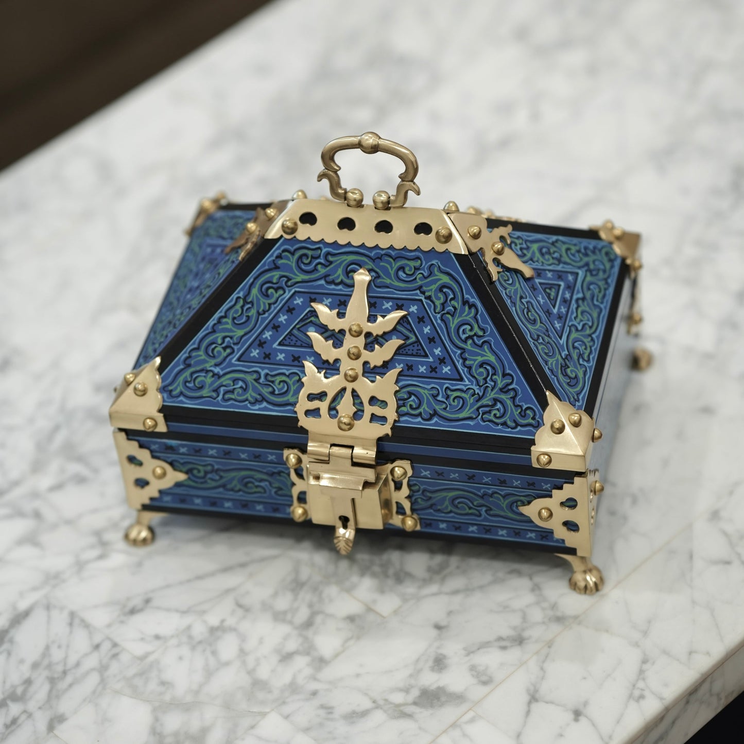 Blue Nettoor Box – A Symbol of Tradition and Elegance