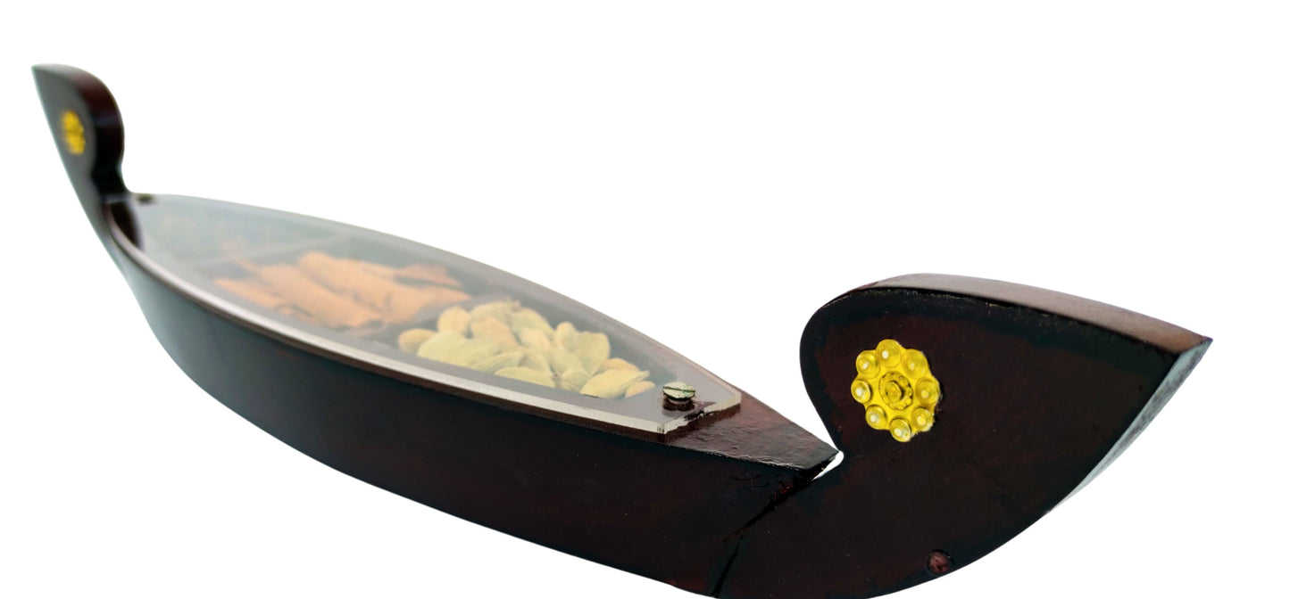 Miniature Kerala Spice Boat with 3 Authentic Spices – Handcrafted Kettuvallom for Décor and Gifting