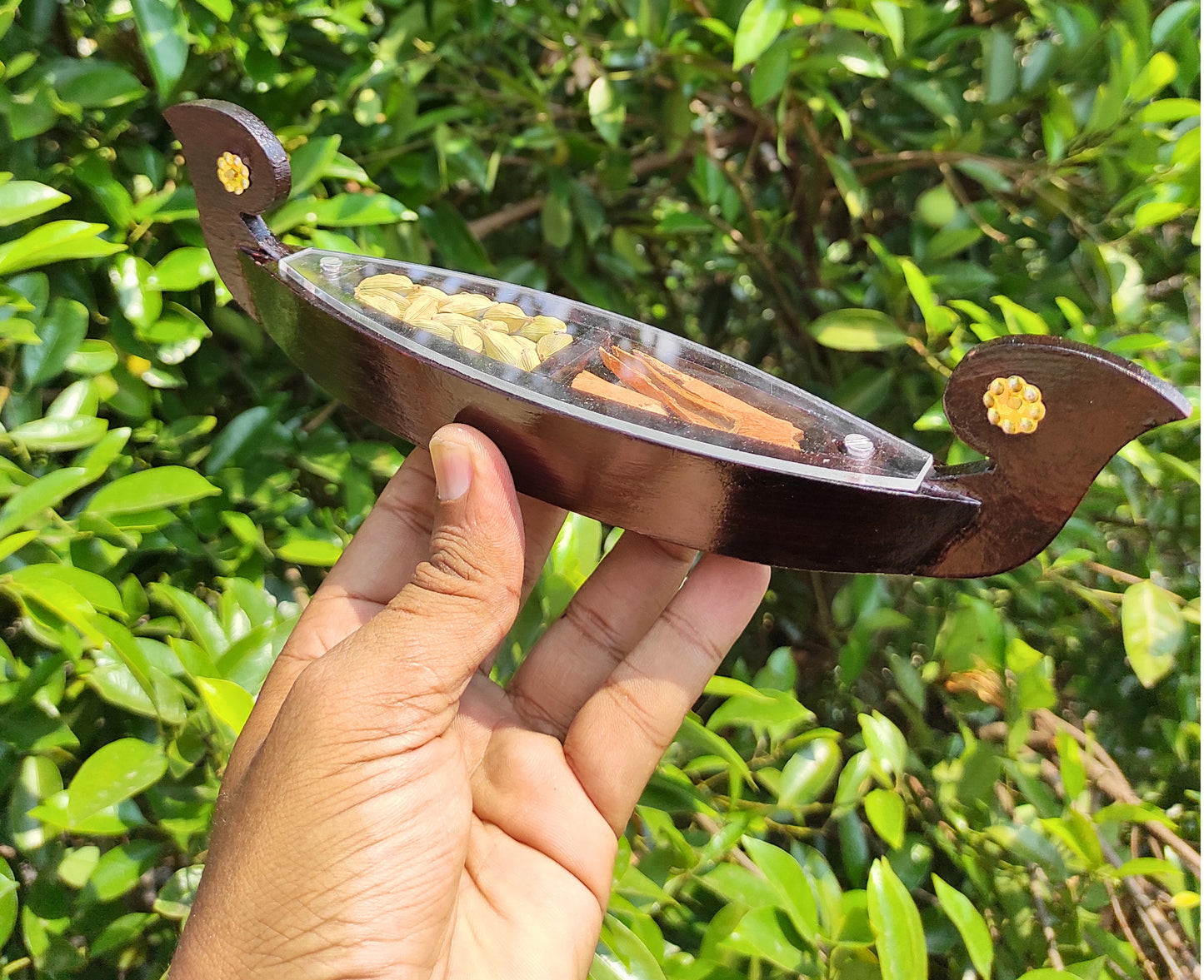 Miniature Kettuvallom Spice Boat – Traditional Kerala Masterpiece with 2 Real Spices Handcrafted Wooden Model | 25 cm Length | Ideal for Gifting