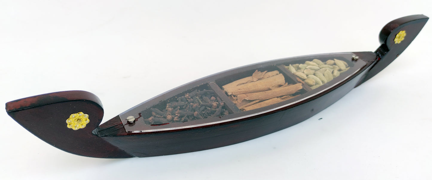 Miniature Kerala Spice Boat with 3 Authentic Spices – Handcrafted Kettuvallom for Décor and Gifting