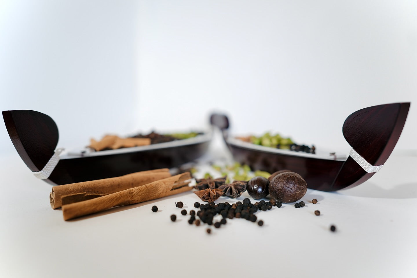 Miniature Kerala Spice Boat with 3 Authentic Spices – Handcrafted Kettuvallom for Décor and Gifting