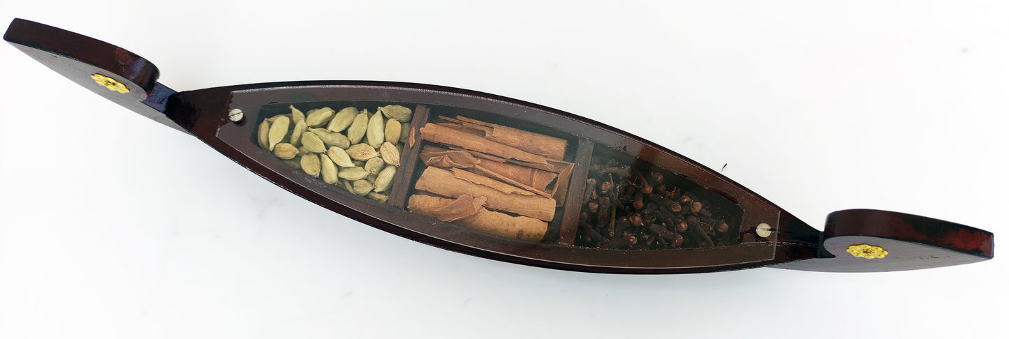 Miniature Kerala Spice Boat with 3 Authentic Spices – Handcrafted Kettuvallom for Décor and Gifting