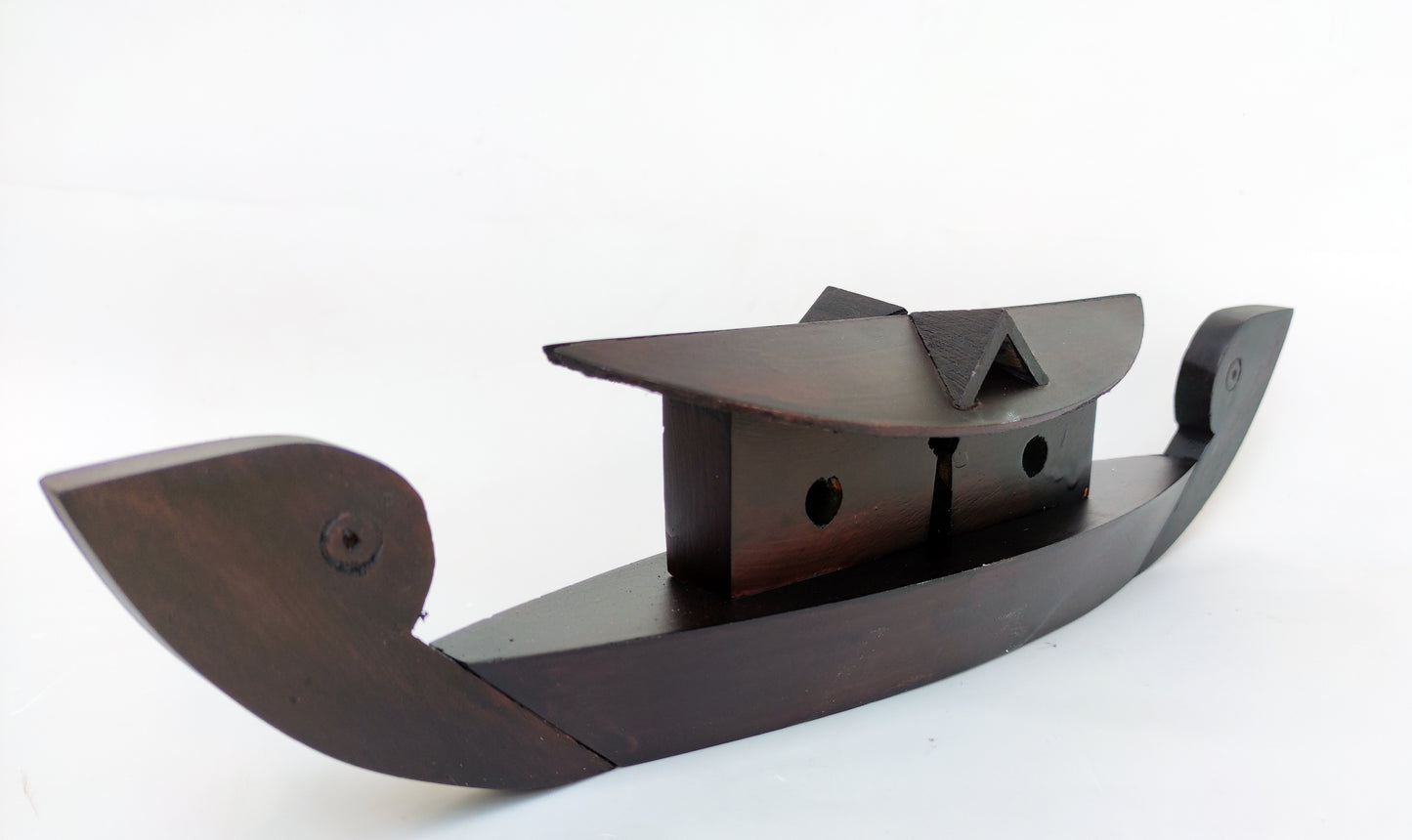 Miniature Traditional Kerala Wooden Houseboat – 37 cm | Handcrafted Home Décor & Gift Item