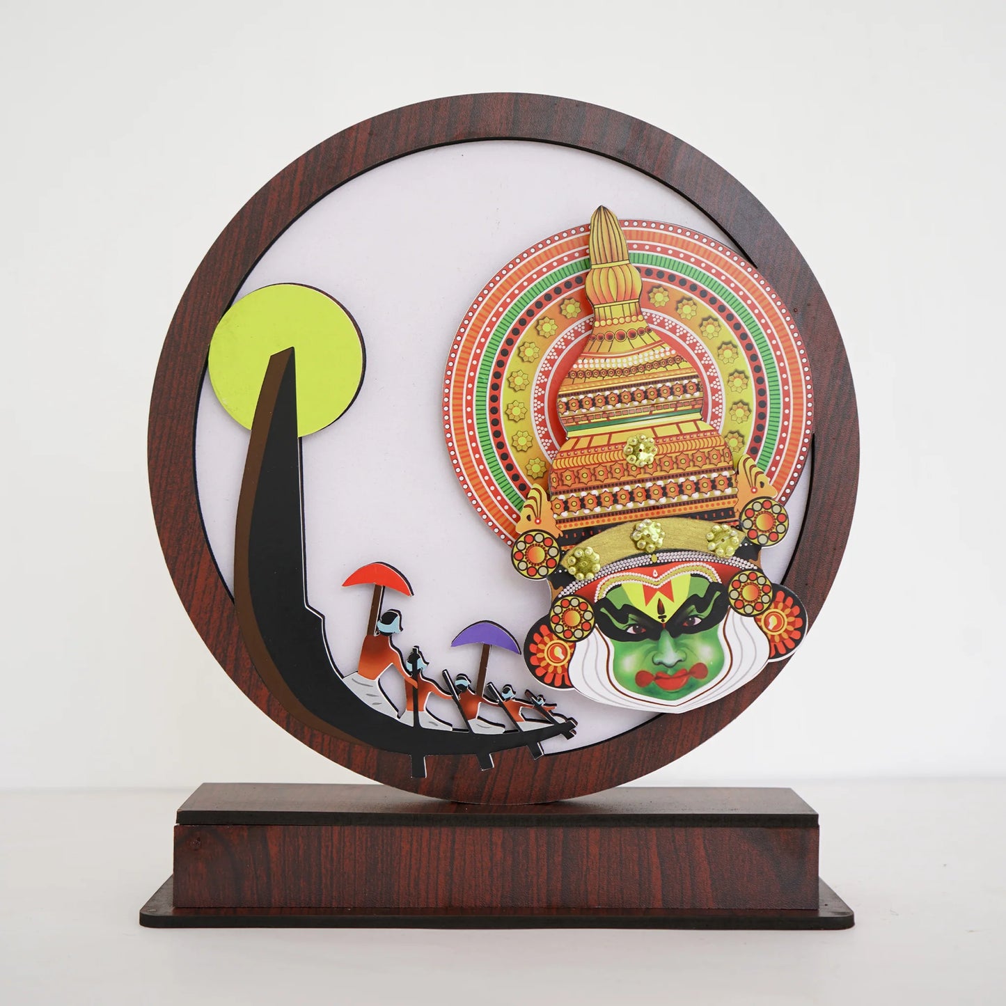 Traditional Kathakali &  Boat Race Sculpture – Kerala Cultural Art in One Display 10 Inches
