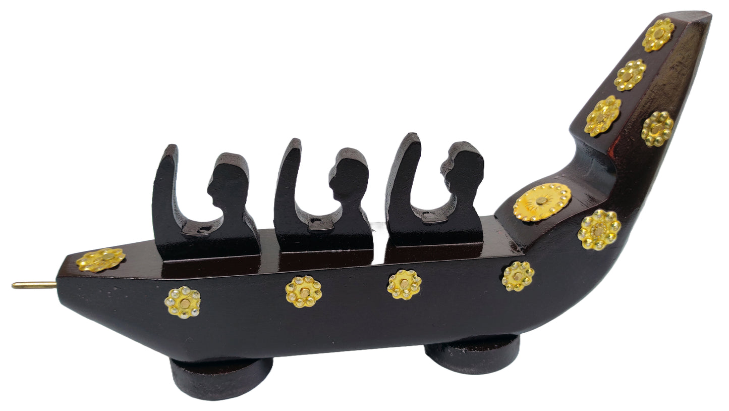 Traditional Chundan Vallam (Snake Boat) Miniature – 3 Oarsmen | Handcrafted Mahogany Decor from Kerala