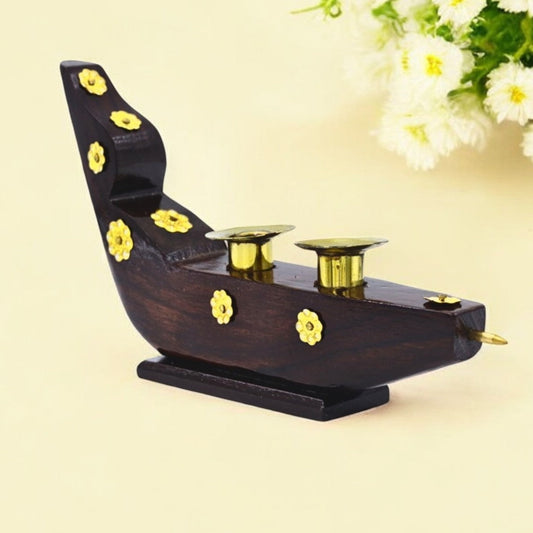 Traditional Snake Boat Candle Holder – Chundan Vallam Miniature in Golden Finish