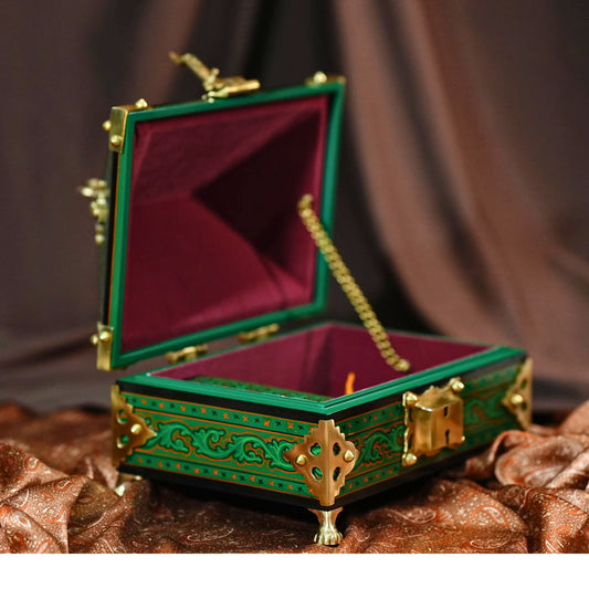 Large Green Nettoor Petti – 13×9 inch Handcrafted Mural Jewelry Box with Brass Detailing | Kerala Heritage Heirloom