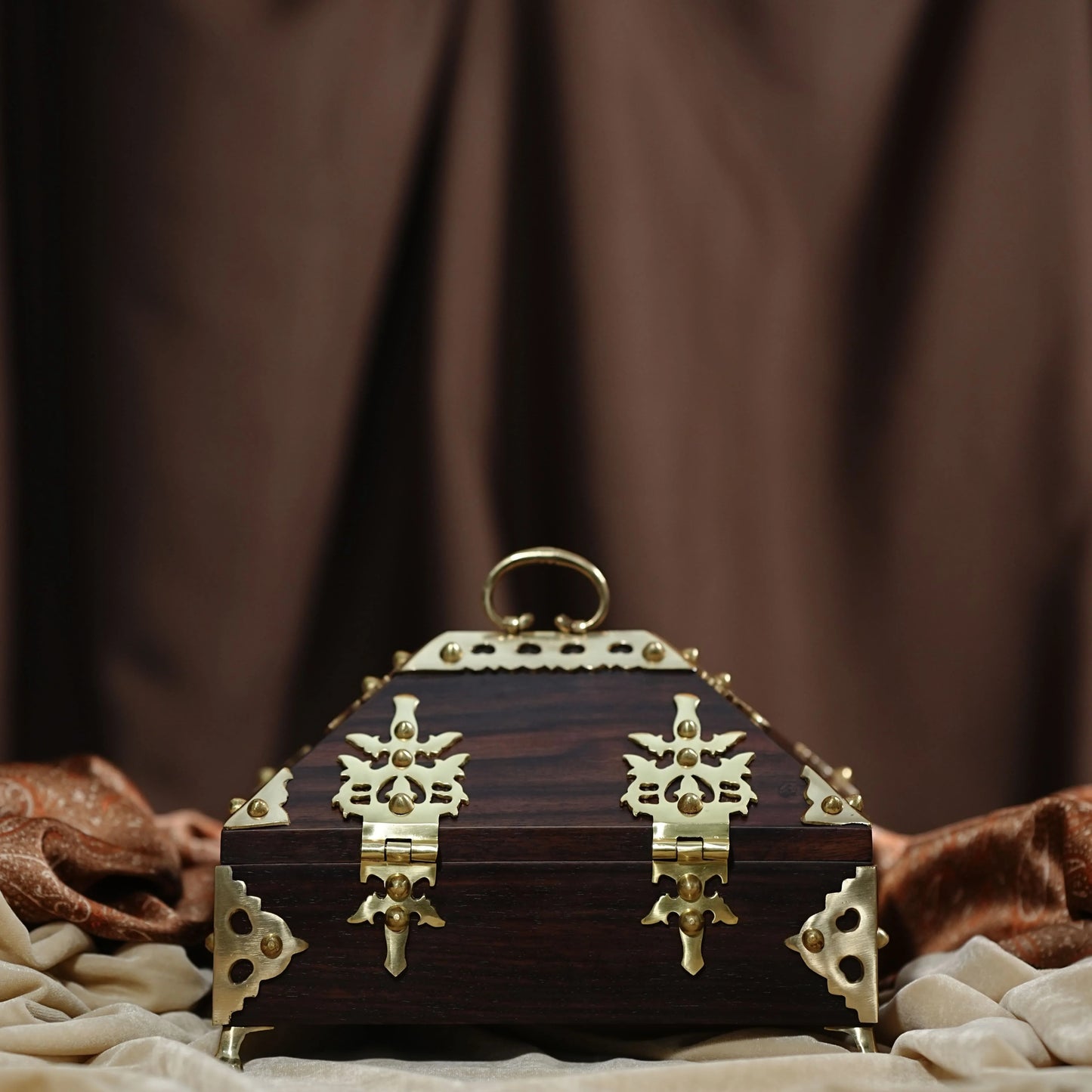 Kerala Traditional Jewel Box – 10×7" Wooden Nettoor Petti with Mural Painting & Brass Detailing