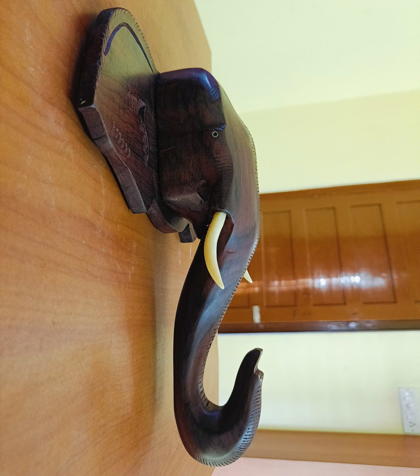 16-Inch Kerala Rosewood Elephant Head Wall Hanging – Traditional Hand-Carved Décor (Deluxe Finish)
