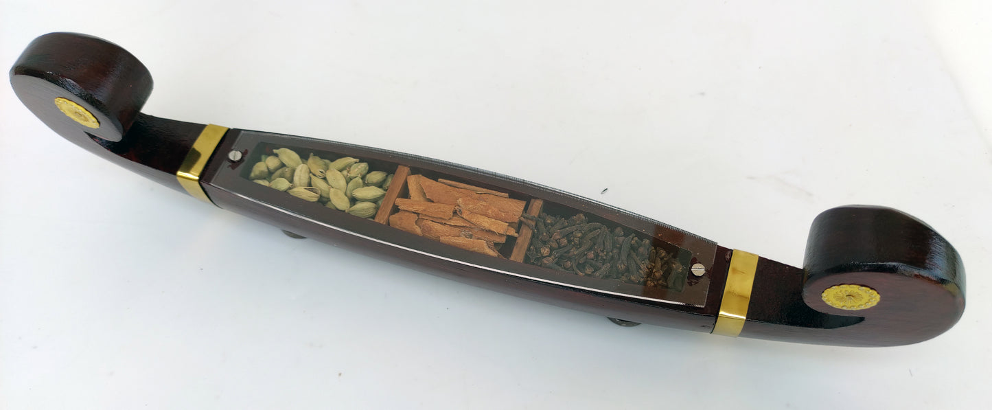 Miniature Odi Vallom Spice Boat with 3 Authentic Spices – Handcrafted Kerala Decor for Home & Gifting