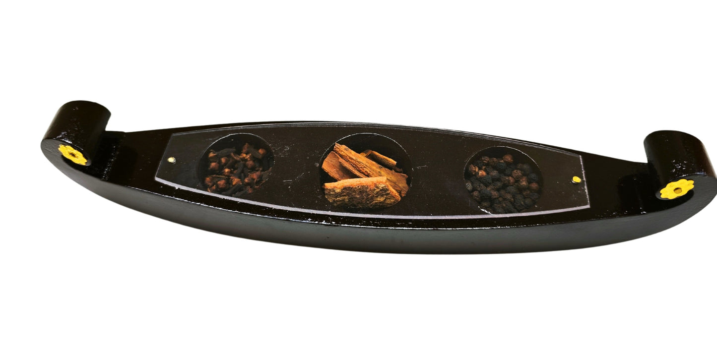 Miniature Cargo boat Spice Boat with three spices 9 inches &nbsp;– Traditional Kerala Craft for Décor and Gifting