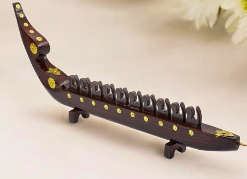 Chundan Vallam Miniature with 10 Rowers